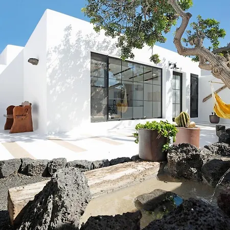 El Jable Apartment *